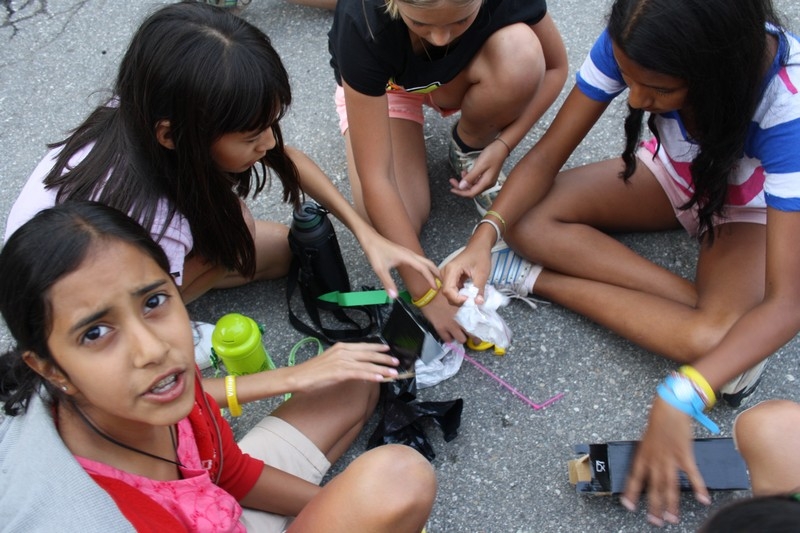 Village Camps International Summer Camp Leysin, Switzerland 2025-08-09 https://www.villagecamps.com/journals_admin/images/685-34-pet zoo (87).jpg